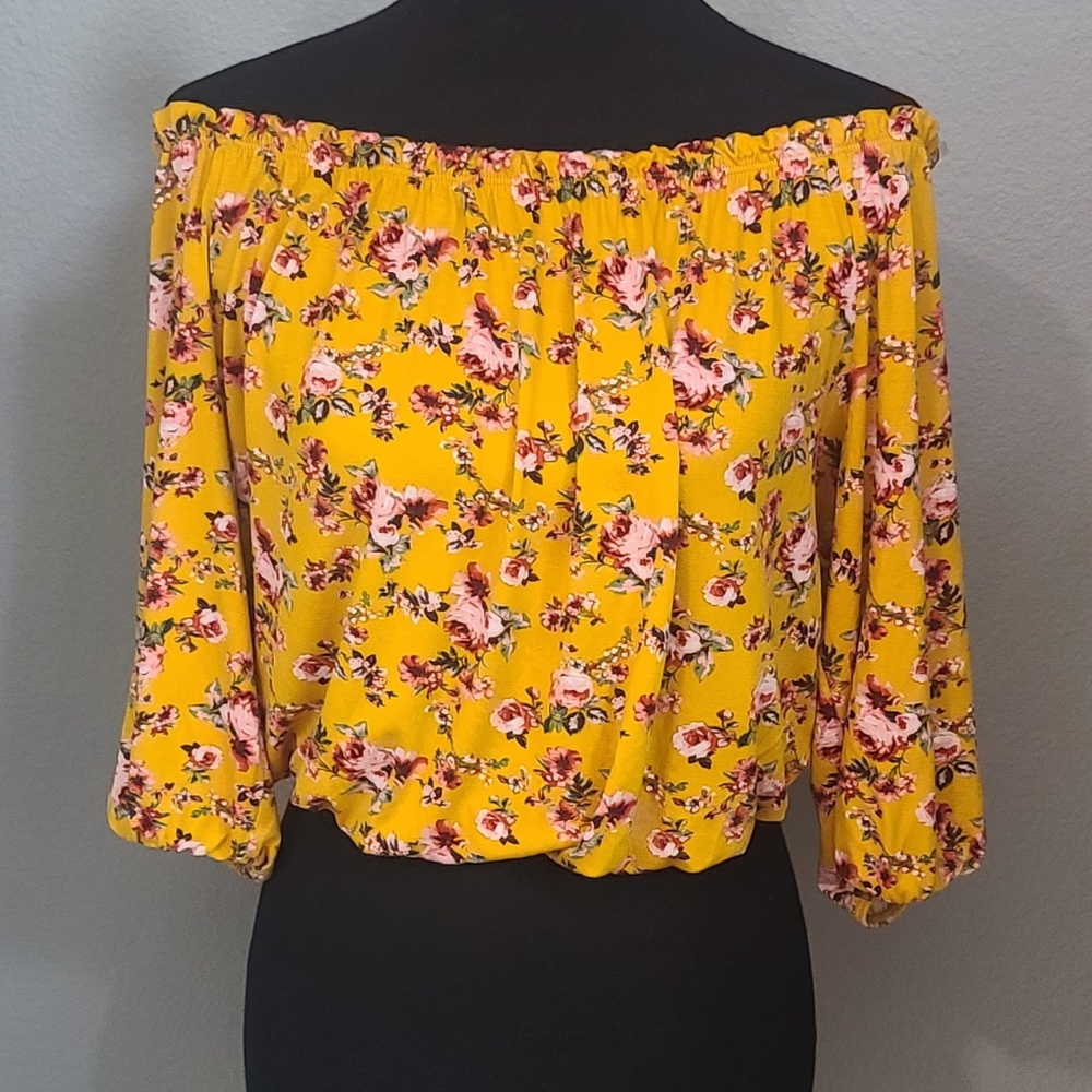 SOLD Off The Shoulder Floral Adjustable Multi Wear  Options Blouse - Picture 2 of 8
